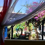 Surf Inn Rio Hostel